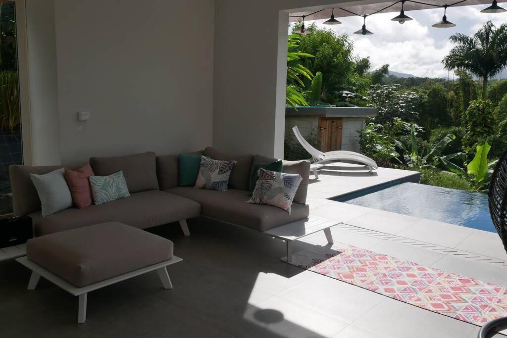 Villa Kumquat Avec Piscine Et Vue Sur Les Montagnes Petit-Bourg Exterior photo